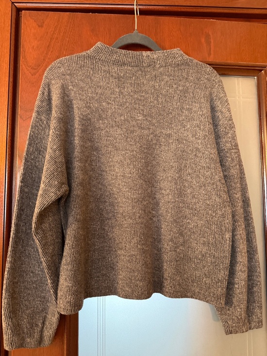 Zara Heather Gray Crewneck Ribbed Sweater - Picture 2 of 2